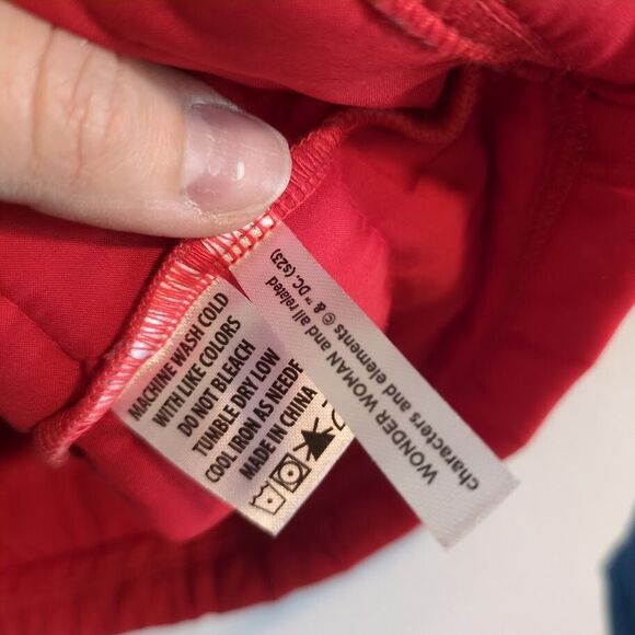 WONDER WOMAN Run Series Small Red White Blue Quilted Poly Puffer Zip Jacket Coat - Picture 7 of 8